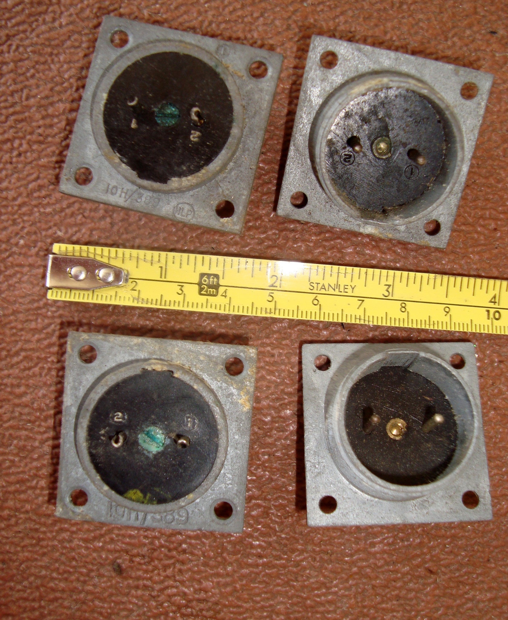 W PLUGS 2 PIN 10H/389 FOR GEE REBECCA ASV EARLY RADAR & WW2 RAF AIRBORNE EQUIPMENT NOS - MULLARD MAGIC - 1