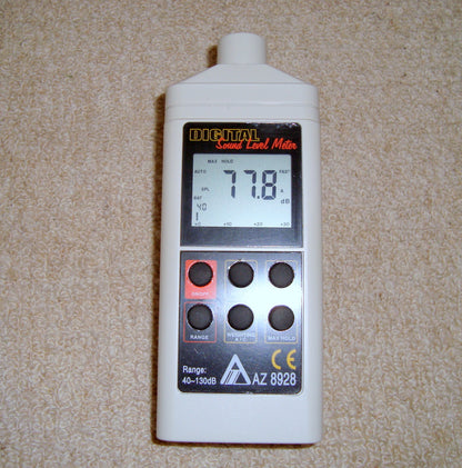 AZ INSTRUMENTATION DIGITAL SOUND LEVEL METER MODEL 8928