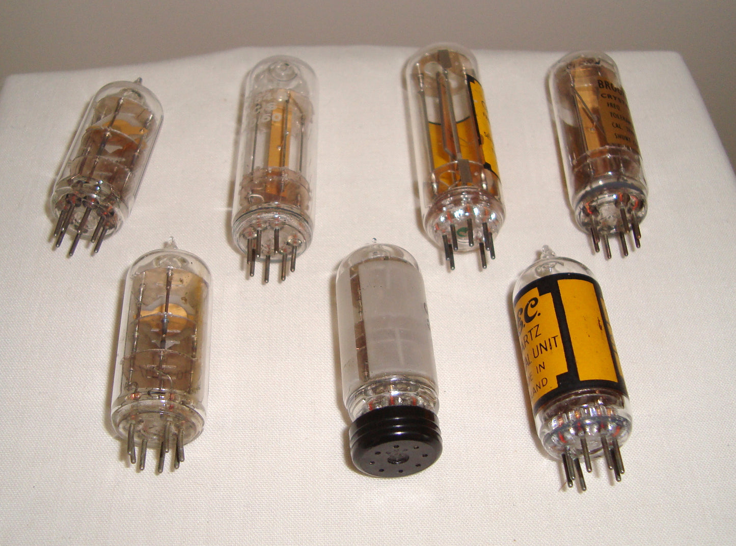 B7G BASED GLASS ENVELOPE CRYSTALS BY GEC, BROOKES AND MARCONI