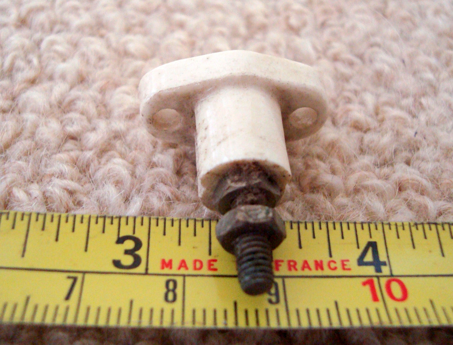 EDDYSTONE STEATITE STANDOFF THREADED WITH SCREWS