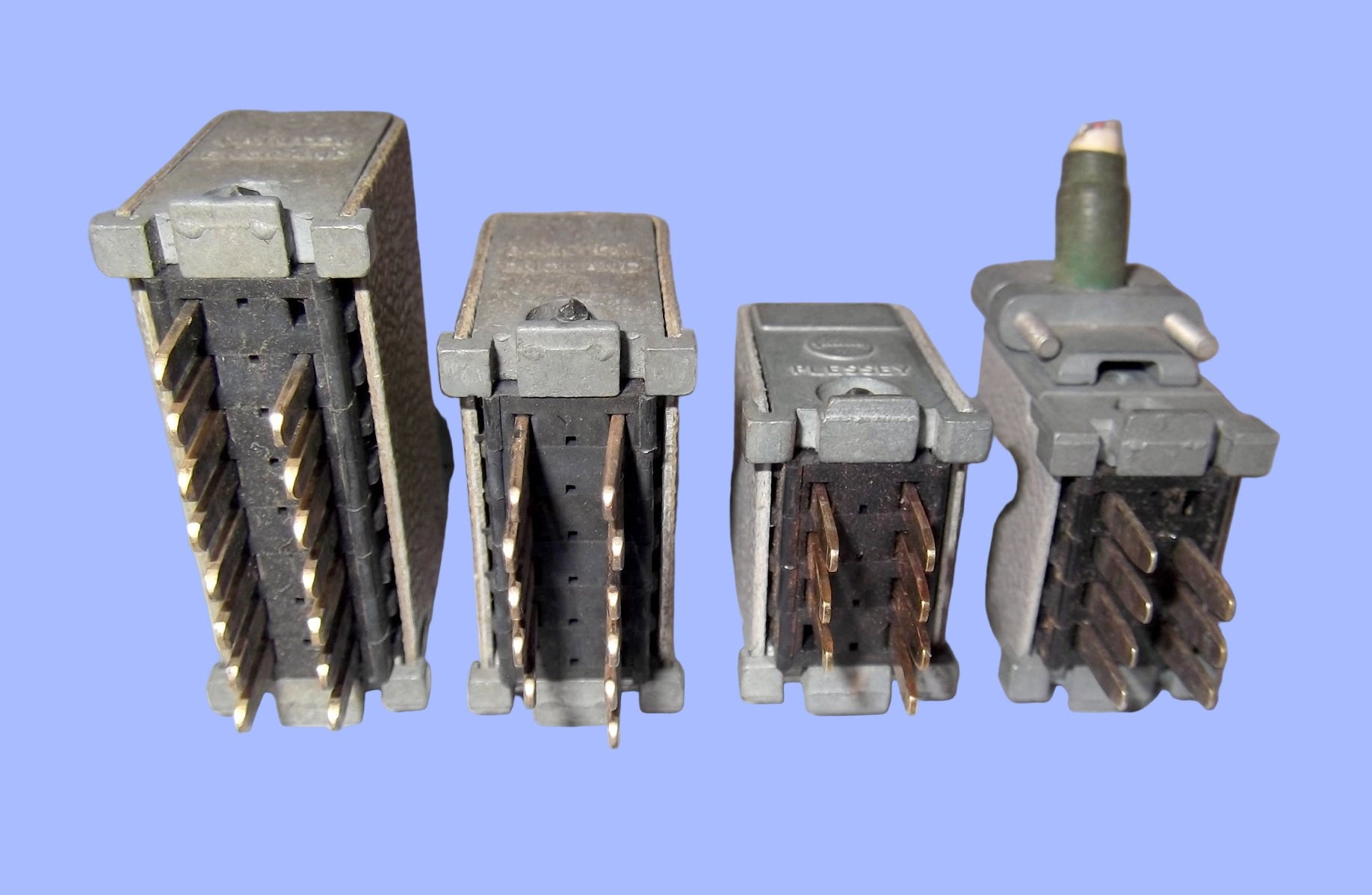 PLESSEY PAINTON JONES MULTICON 159 SERIES 11 PIN PLUG FOR QUAD 50D 50E CABLE MOUNT