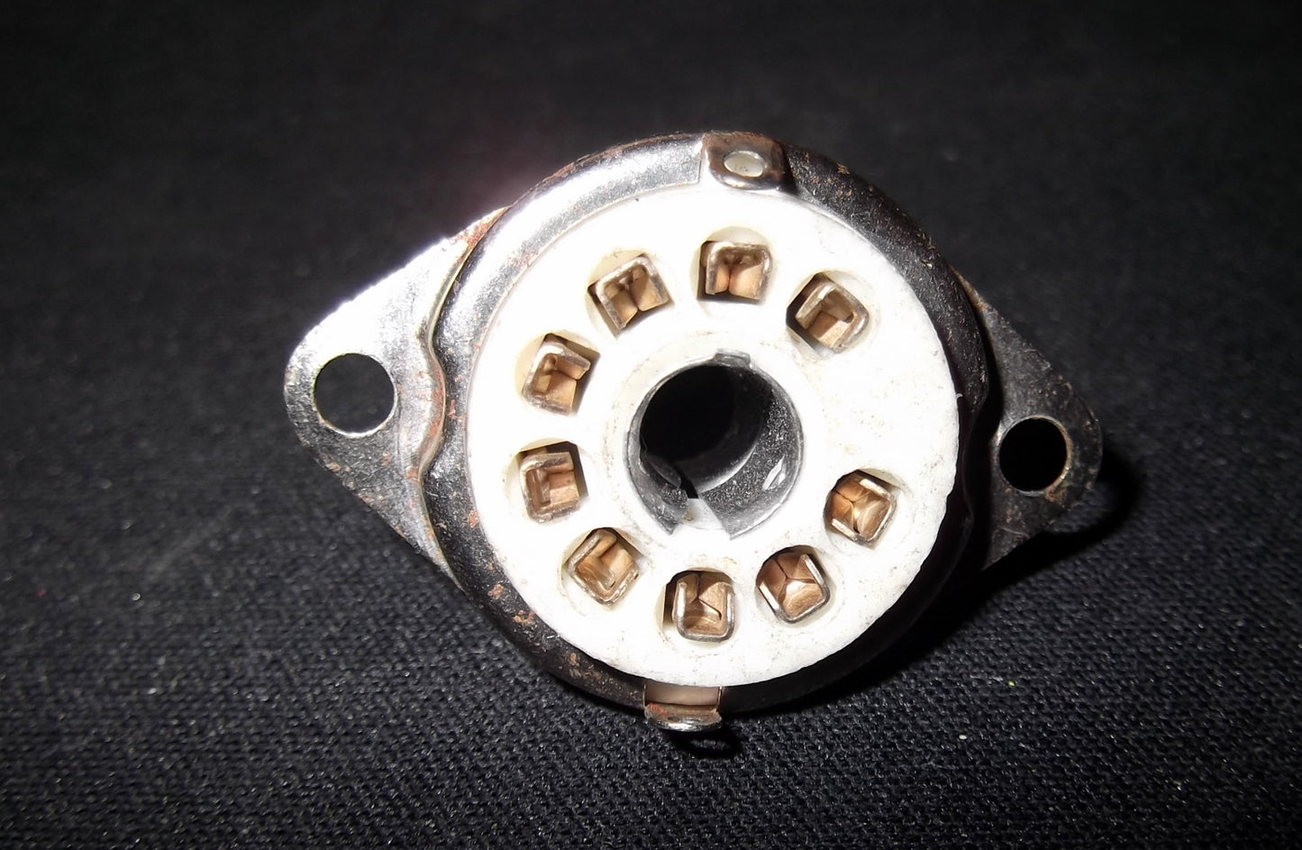 CERAMIC, SILVER PLATED PIN, VALVE BASE, VINTAGE, B9A, NOS