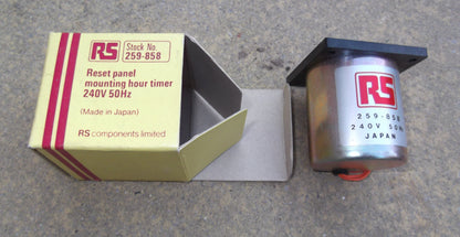 RS RADIOSPARES RESET PANEL HOUR METER 240V 50HZ NEW BOXED, 259-858