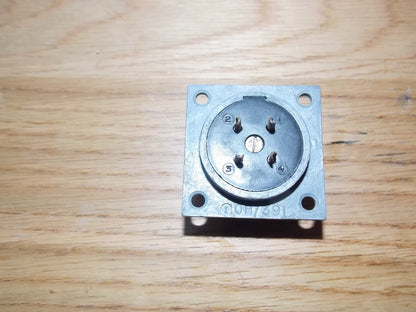 W PLUG, PLESSEY CIRCULAR, CHASSIS PLUG,  4 WAY, AIR MINISTRY, GEE, 10H/391, UNUSED, NOS,