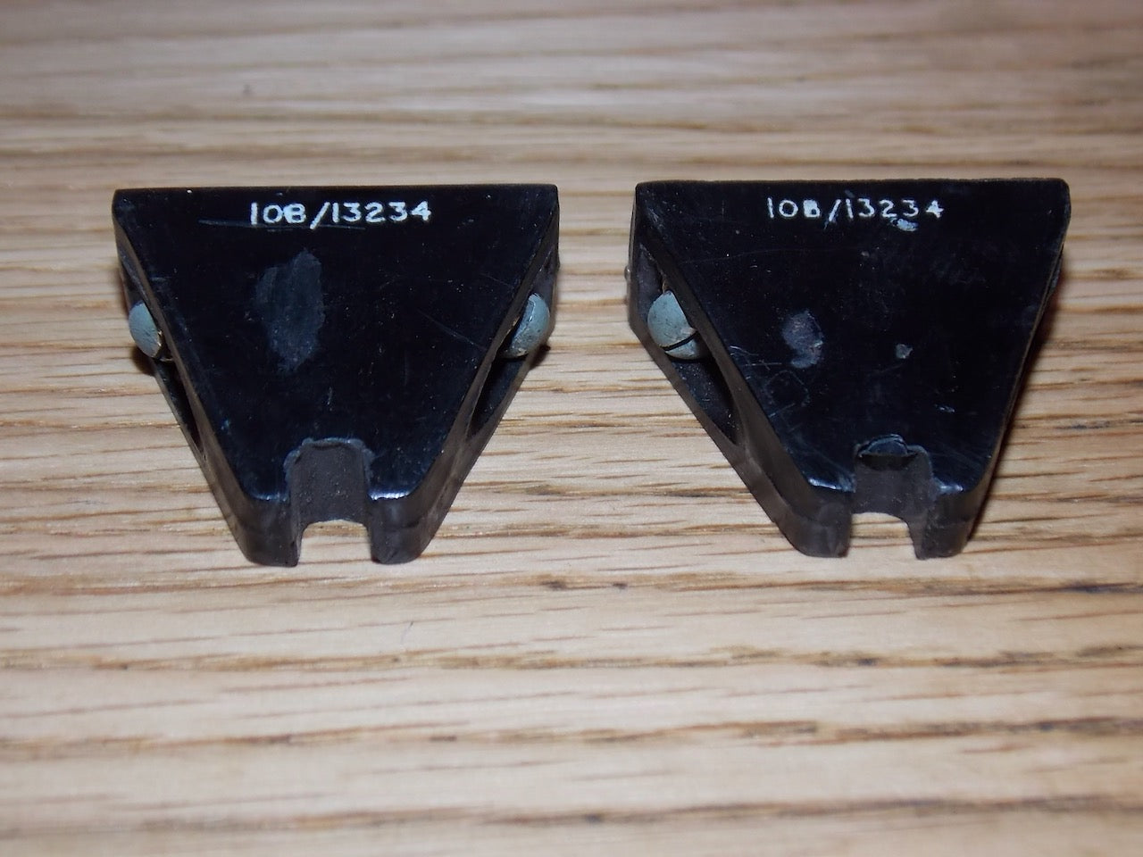 10B/13234, Air Ministry,  Index Stops, Vernier Markers, a pair, 2x
