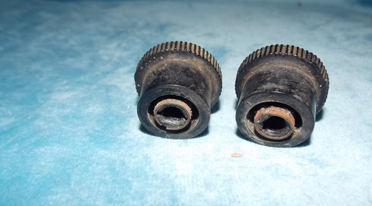 MILLED EDGE,  PHILIPS STYLE, BLACK, PAIR, 29mm DIA, 19mm HIGH, 6mm SHAFT,