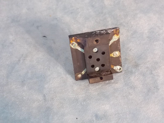 JUNIT, BRITISH 5 PIN, B5,   BLACK, VALVE HOLDER,  1929