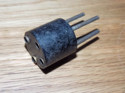 BRITISH 4 PIN,  BRASS, EBONITE, PAXOLIN, B4 , VALVE BASE
