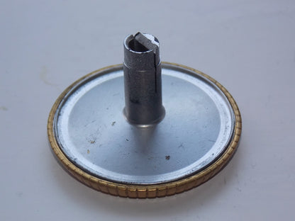 GOLD, RCA VICTOR , TELEVISION, PHONOGRAPH KNOB,  47 mm DIA, SCALED 5.5 - 16