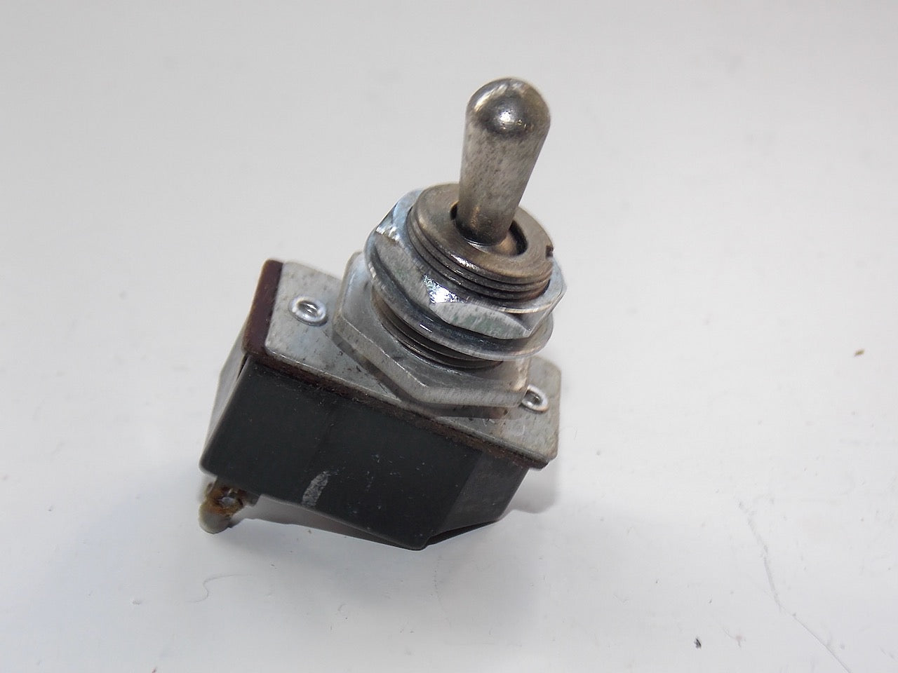 OAK NSF CH  SPST PEAR HEAD  SWITCH, EX EQUIPT