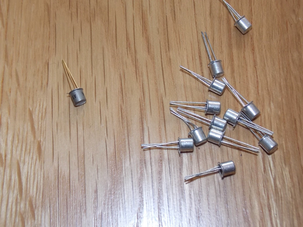 BC107, ATES,  Bipolar, BJT, Single Transistor, General Purpose Amplifiers/Switches, NPN, 25 V, 200 mA, 600 mW