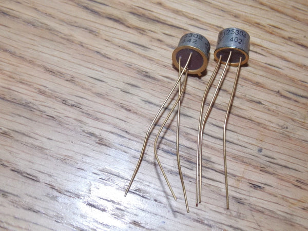 2S304, silicon, PNP, transistor, Texas Instruments ,TO-5, with long gold plated leads