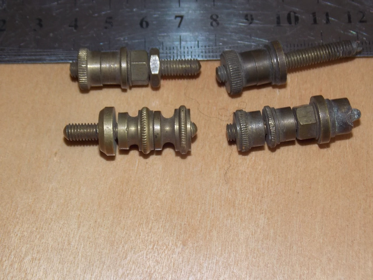 SET OF 4X, DAVIS & TIMMINS, BINDING POSTS, BRASS, 9mm HEAD DIA,  15mm HEAD HEIGHT, 20mm STUD LENGTH