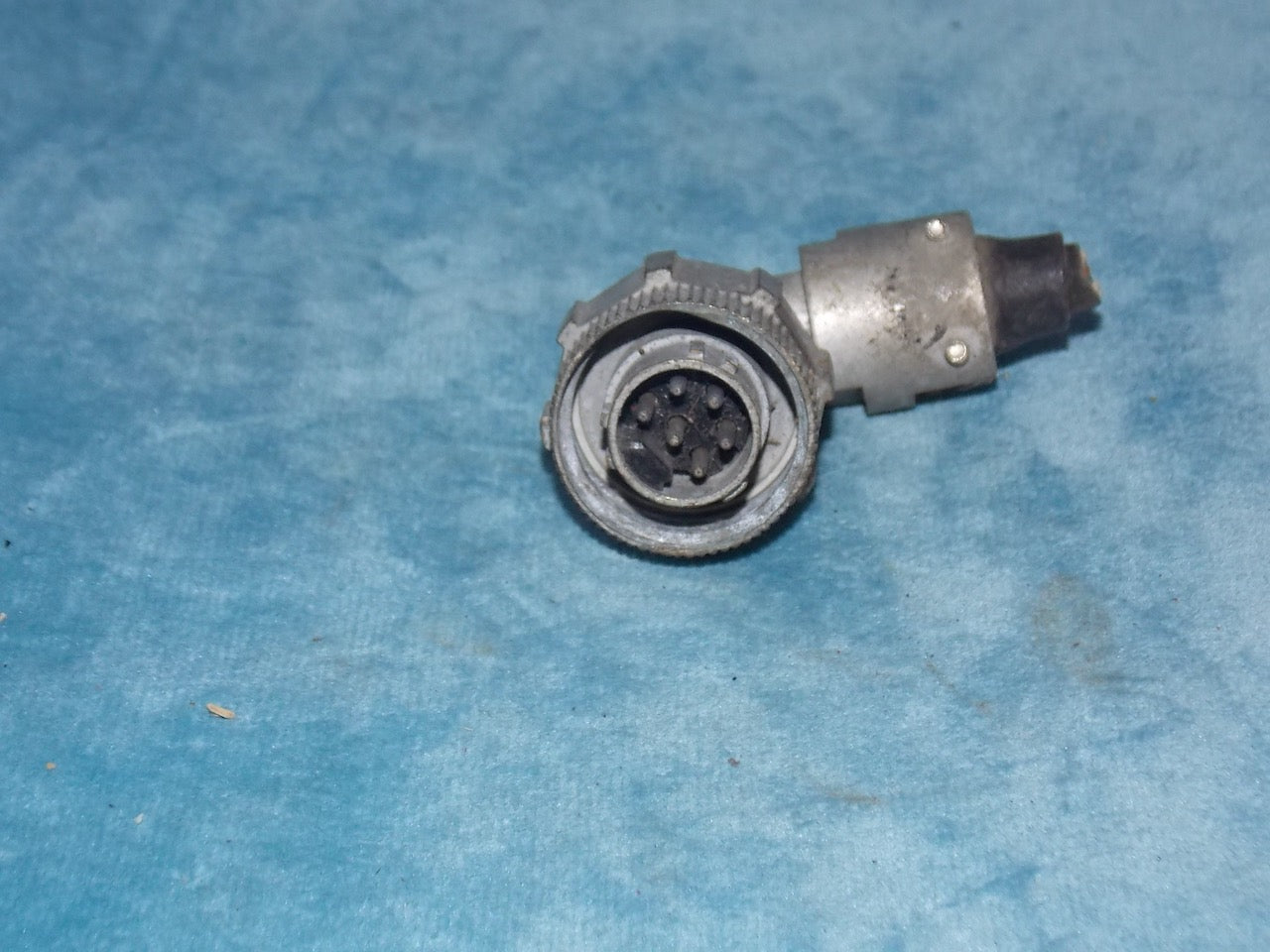 Pattern 104,  Plessey, Mk 4, Aluminium Small Free Plug, Rt Angle, Cable Mount, 15mm fitting, 6 way male pins,  Aluminium Mk IV,  Larkspur, Power Plug