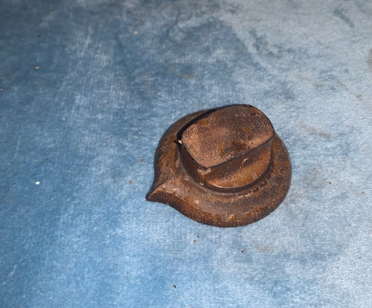 WOOD SKIRTED PEAKED KNOB, 6mm HALF D SHAFT, 36mm DIA