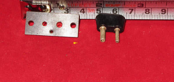 BELLING, 2PIN, PAXOLIN, PLUGS,  SPEAKER OUTPUT, TRANSFORMER TAPPING POINTS  APPROX 33mm LENGTH,  APPROX 9mm PITCH