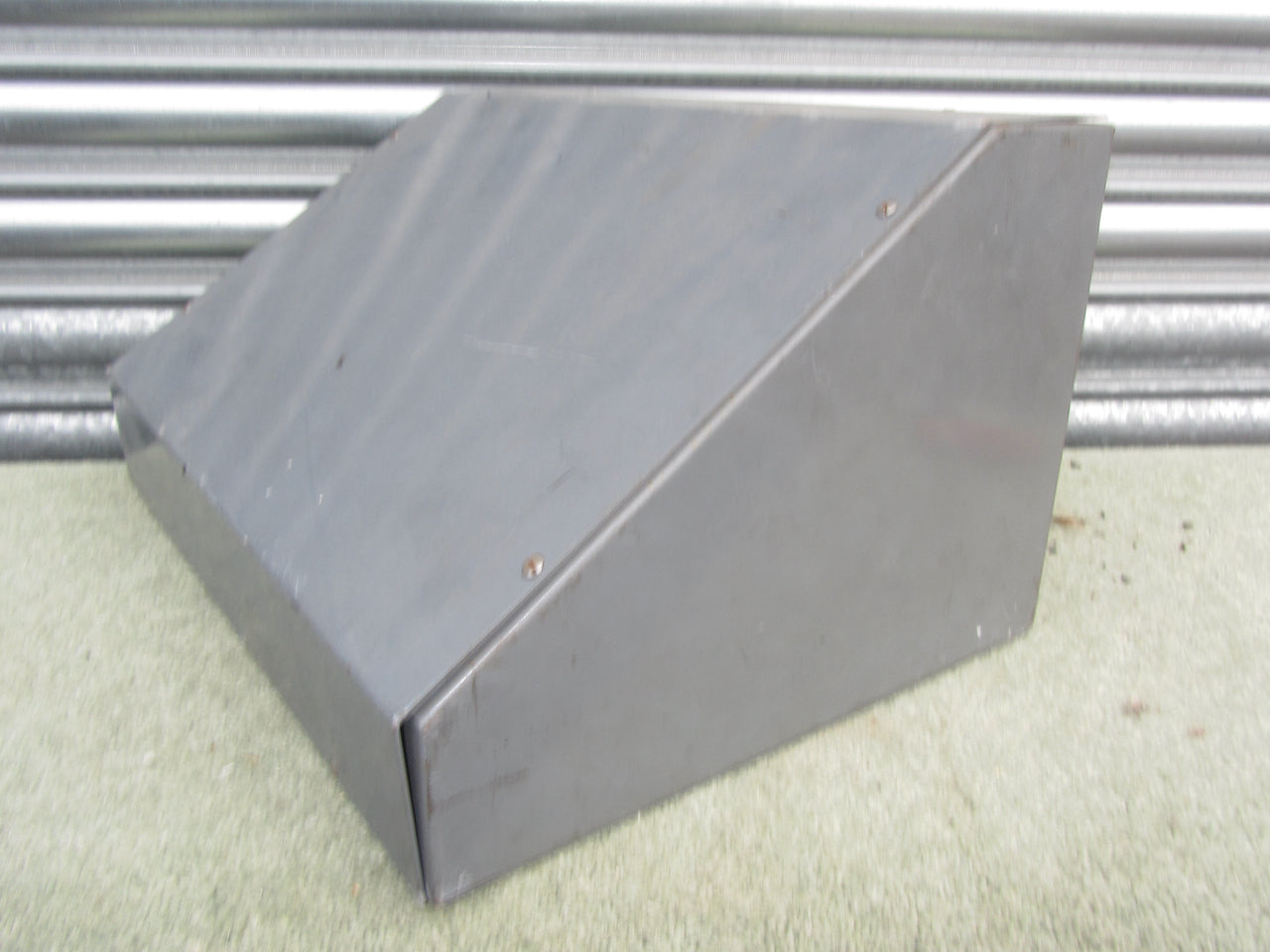 VINTAGE PROJECT CASE, INSTRUMENT CASE, 15 X 10.5 X 8 INCH , CHARCOAL GREY ENAMEL FINISH,  WITH SLOPING FRONT, REAR LOUVRES