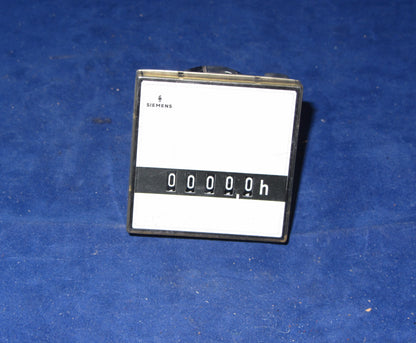 SIEMENS, DIGITAL, HOUR METER,  220/240V 50Hz, NEW UNUSED
