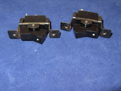 CHILY, ROCKER SWITCH, 5A 125V, AS FITTED TO MANY AMATEUR RADIO RIGS, APPROX 35mm MOUNTING CENTRES,EX EQUIPT
