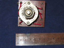 CERAMIC, ROTARY SWITCH, 3 WAY, ANTENNA CHANGEOVER, ON PAXOLIN MOUNT