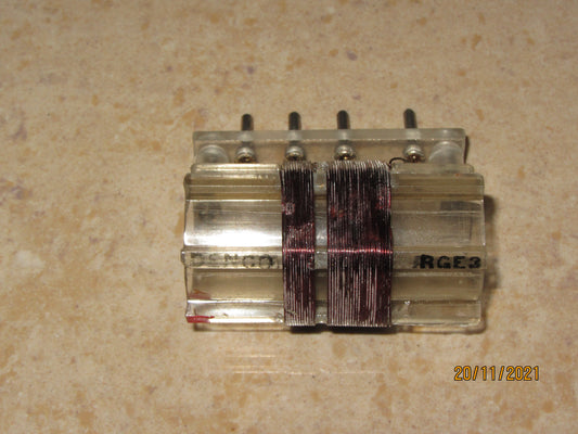 DENCO, RANGE 3, RED TAB, POLYSTYRENE FORMER, 4 PIN COIL, 4 - 9 MHz ,( TUNED 100pF),
