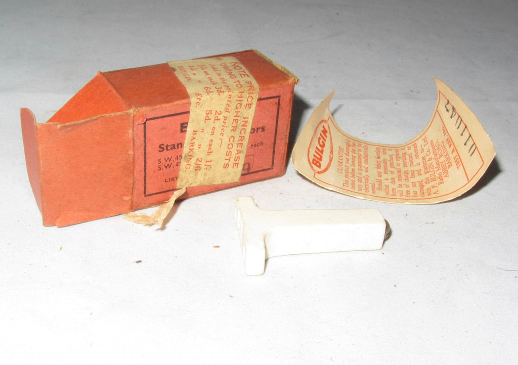 BULGIN, SW49, 5W 6BA ,STANDOFF INSULATOR, BOXED FROM 1937 – MULLARD MAGIC