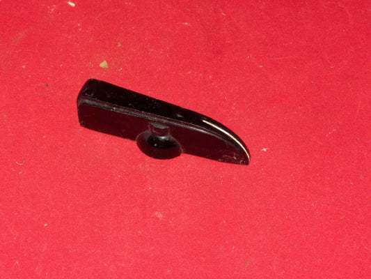 BLACK BAKELITE KNOB, ARCOLECTRIC, POINTED,  6mm SHAFT, 55mm LONG