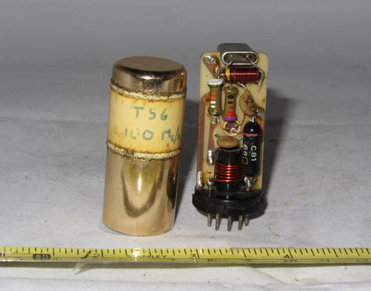 B9A BASED 100MHz CRYSTAL OSCILLATOR