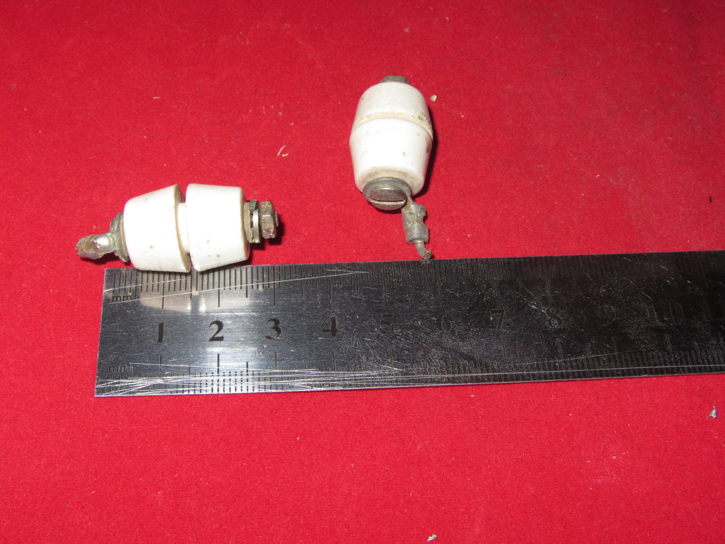 RAYMART,  CERAMIC  FEED-THROUGH, , 20mm LENGTH, 15mm DIA
