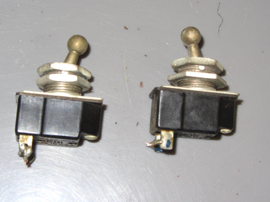 SPST C&H, Oak,  Ball Dolly Switch, 1 amp @ 250V, 3 amp @ 125v, EX EQUIPT