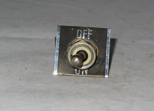OAK CH DPST CENTRE OFF SWITCH WITH SWITCH PLATE EX EQUIPT