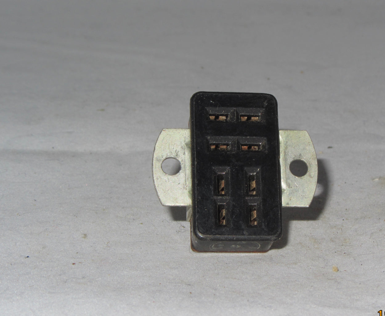 MINIATURE JONES PLUG, 8 PIN FEMALE FOR EMS SYNTHI-A, EMS SYNTHI-AKS, EMS SEQUENCER, VCS3, DKS1/2,