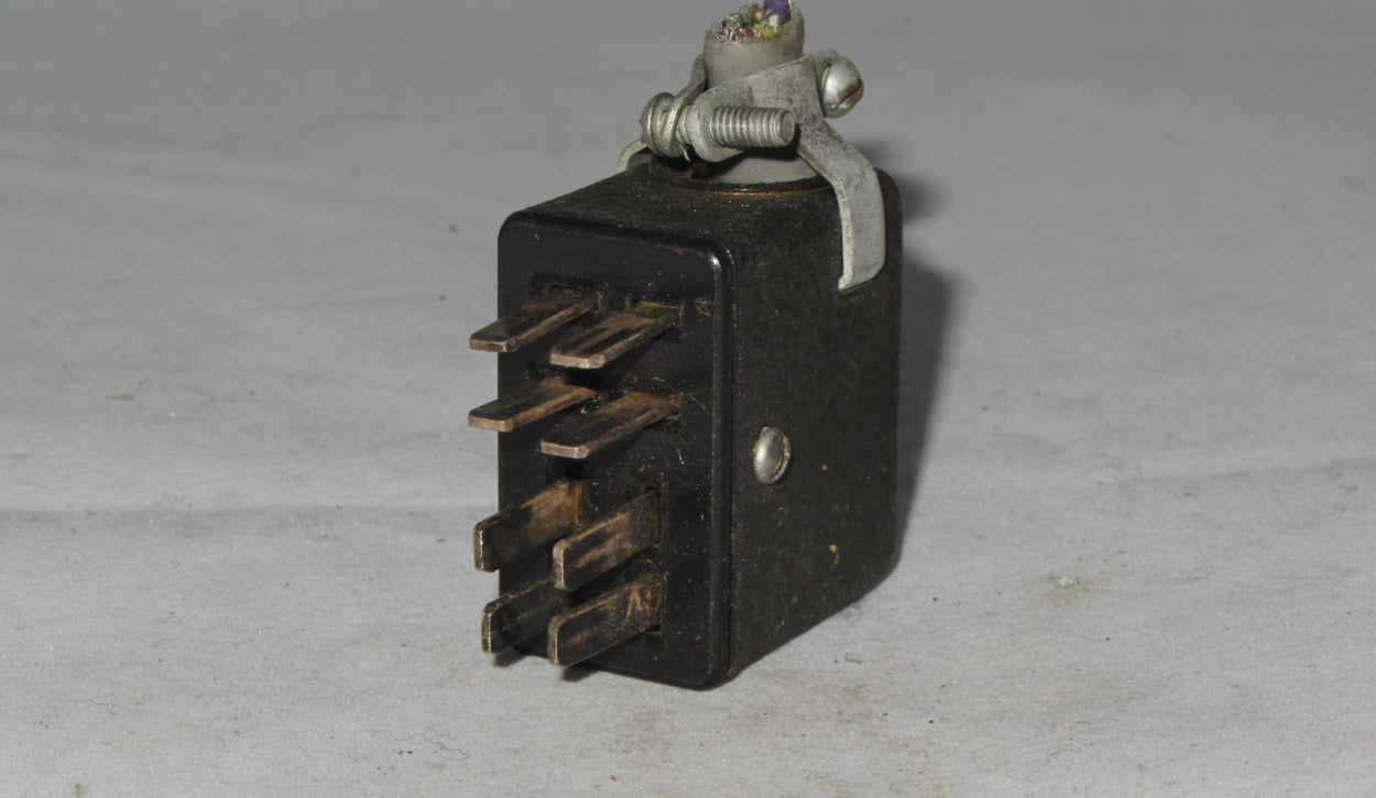 MINIATURE JONES PLUG, 8 PIN MALE FOR EMS SYNTHI-A, EMS SYNTHI-AKS, EMS SEQUENCER, VCS3, DKS1/2,