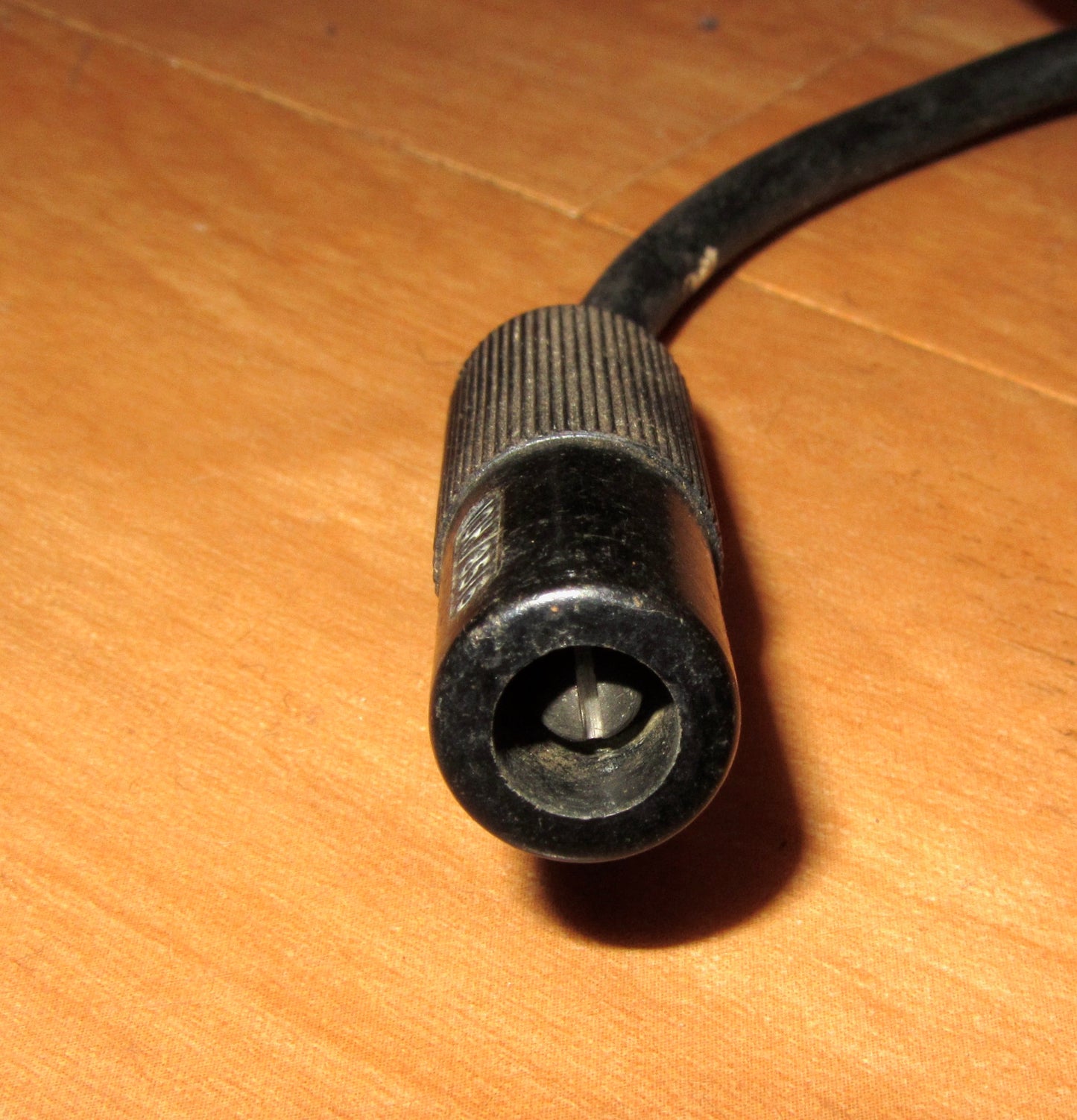 10H/8516, AIR MINISTRY, PLUG, TYPE 38, CABLE MOUNT, SWORDFISH RADIO, R1082,