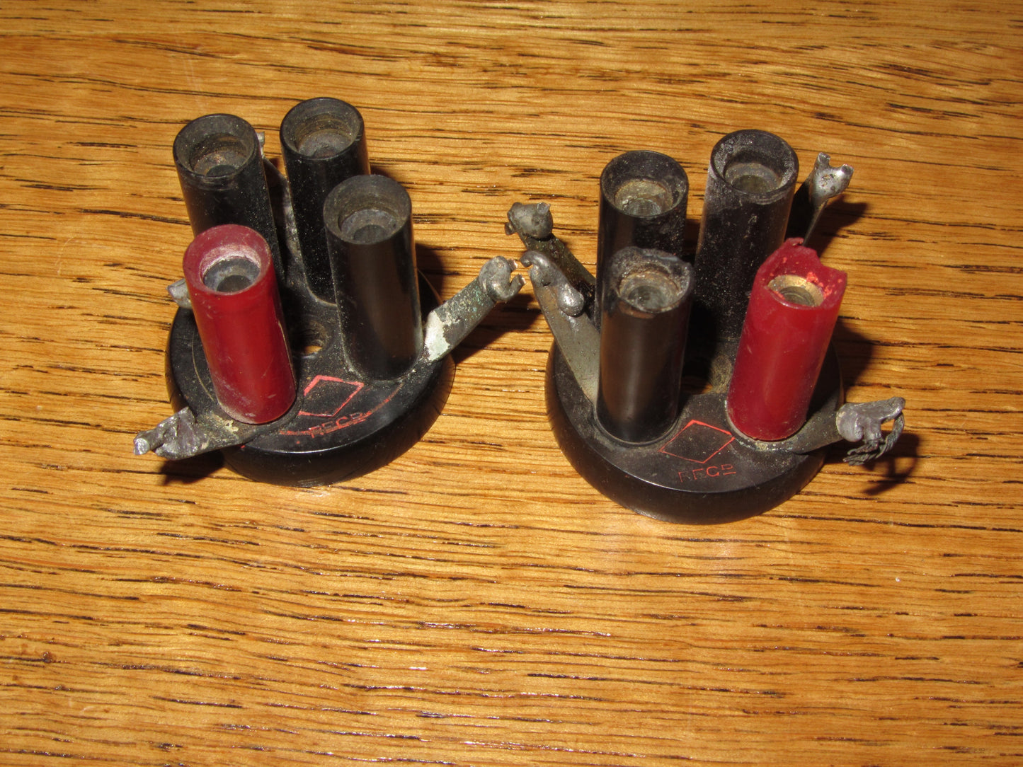 National, Baseboard Valve Base,  British 4 Pin, B4,   Black, Valve Holder,  1929