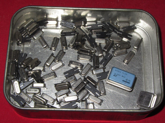Vintage Tpbacco Tin, with <50 Rasco, AEL crystals  4, 9, 18, 16MHz as shown