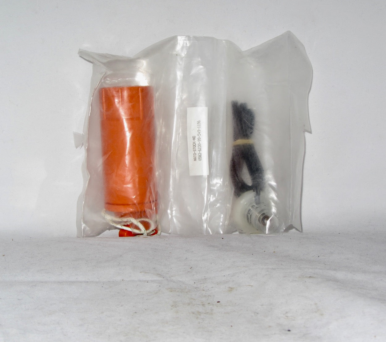 MCMURDO, McGEOCH, MARINE DISTRESS LAMP, DISTRESS BEACON, NATO 0583-6230-99-549-1196