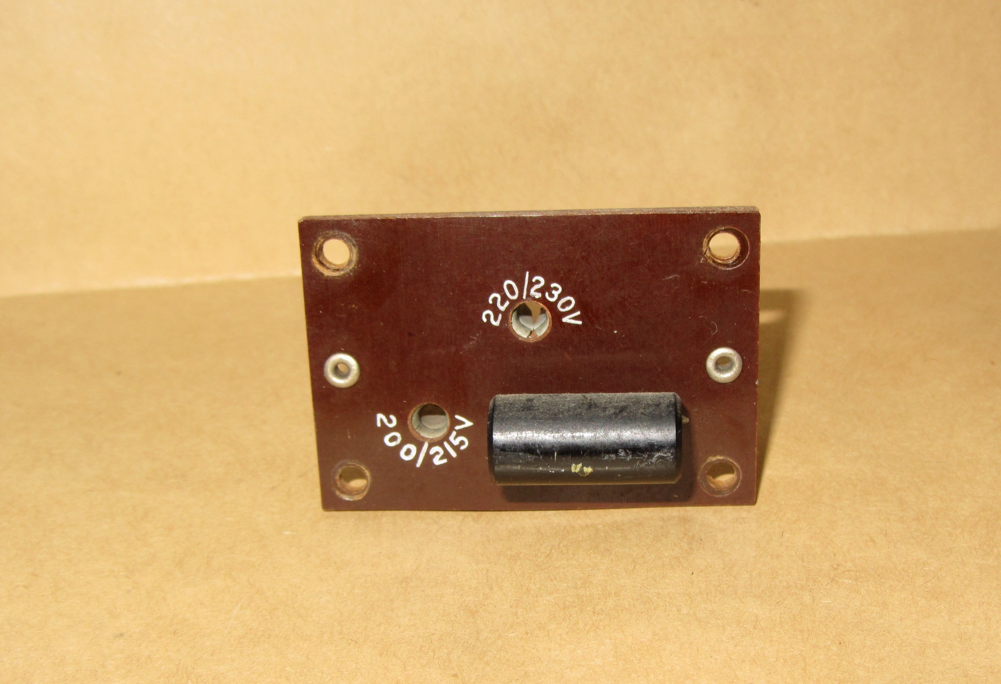 Paxolin Socket BELLING, PAXOLIN, VOLTAGE SELECTOR PANEL, FOR MULTITAPPED PRIMARY TRAN ...