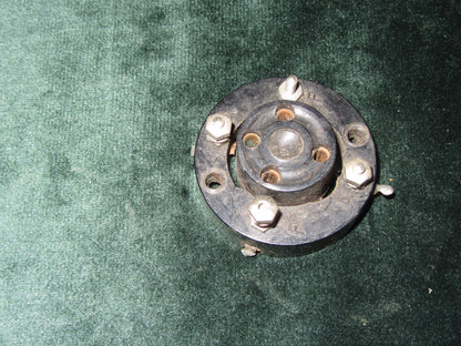 ELKA, B4, BRITISH 4 PIN, BAKELITE,  VALVE BASE, ROUND, 1931,