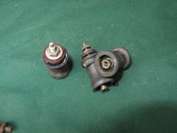 SET OF 3X, SPRUNG CONICAL 4MM CHASSIS CONNECTORS, BINDING POSTS