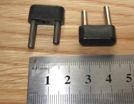 2 pin plug, suit B2 spy set