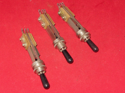 SWITCHCRAFT,  PUSH TO MAKE, NON LATCHING SWITCH, NOS