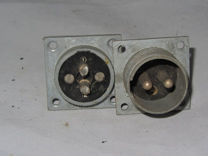 W PLUG, PLESSEY CIRCULAR,  CHASSIS PLUG, 2 WAY, AIR MINIISTRY, GEE, 10H/397