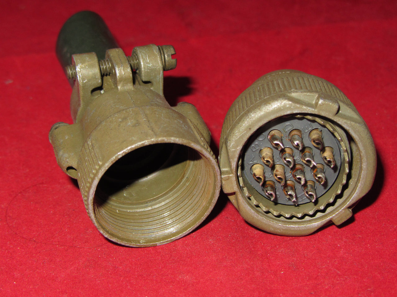 CANNON, ITT, CA-COM INDUSTRIAL CONNECTOR, 14 PIN, CA08COM-E20-27S, NOS