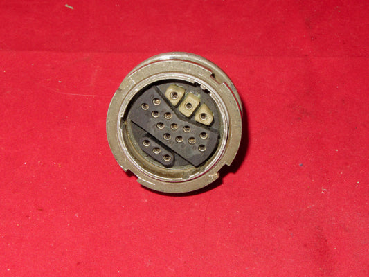 PATTERN 104, PLESSEY Mk4, 18 PIN SOCKET, FIXED, EIGHTEEN PIN FEMALE, CHASSIS MOUNT SOCKET, LARGE, AS USED IN LARKSPUR RADIOS , NSN 5935-99-013-0902, 5935990130902