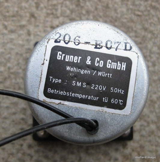 220/240V 50Hz HOUR METER BY GRUNER - NEW UNUSED - MULLARD MAGIC - 1