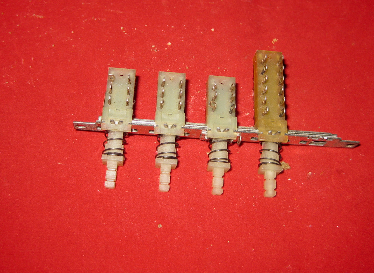 4 Bank, Push Button Switch, May Suit Roberts Radio