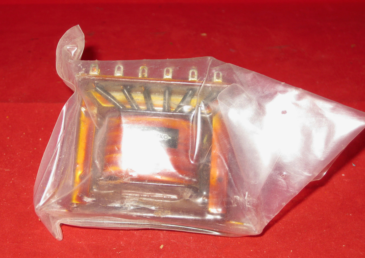 Parmeko, transformer, Primary 100/112/125/200/250 48-65Hz Secondary 26V @ 332mA