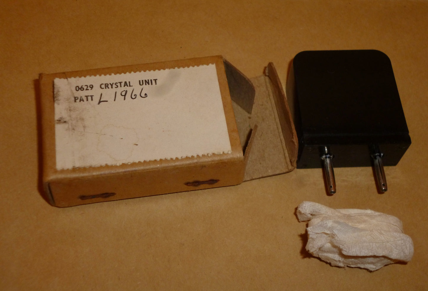 WW2 Crystal, 19mm Pin Spacing,, GEC, Suit B2 Spy Set, 1966 KHz,  Dated 1959, New Boxed